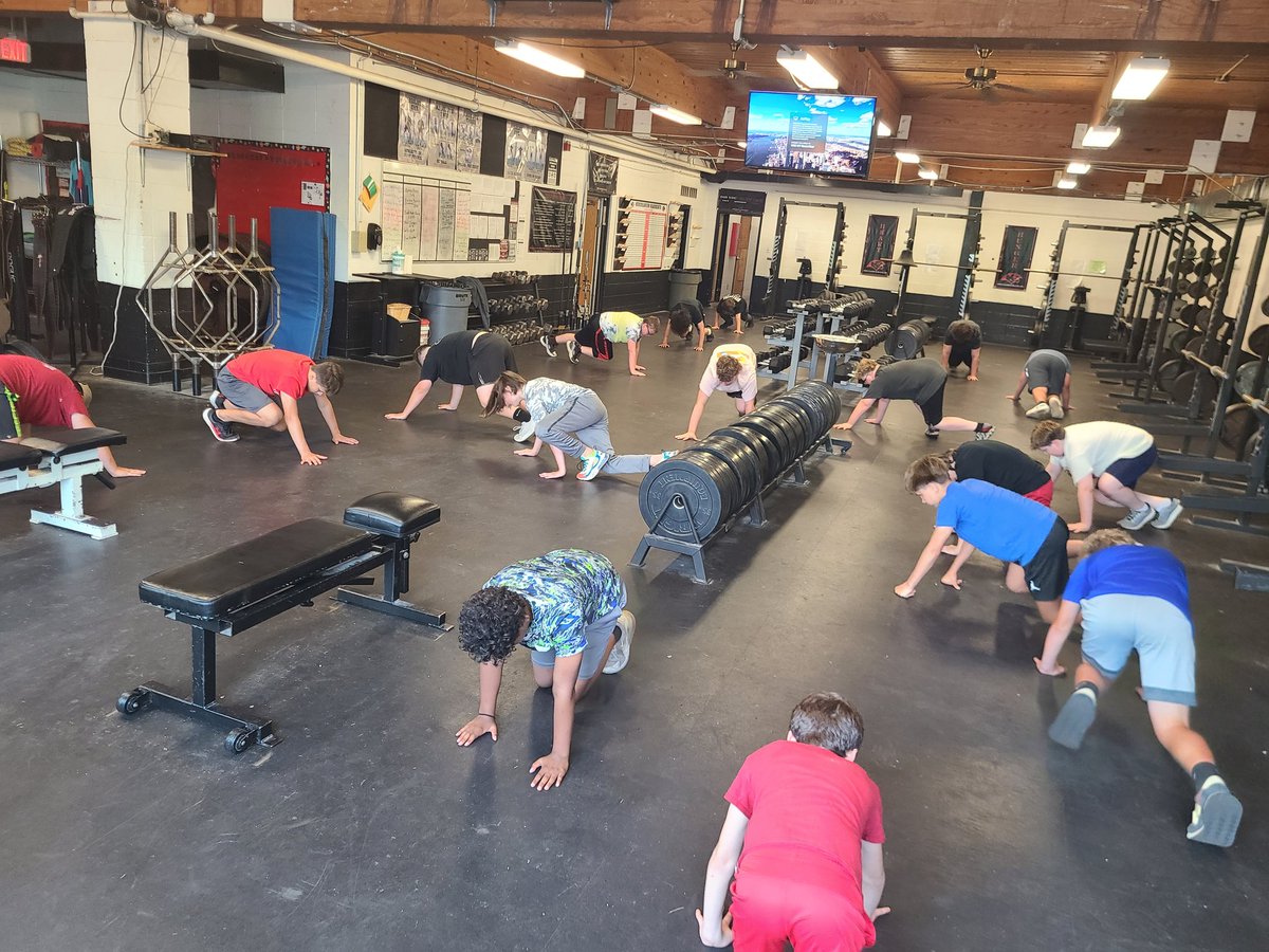Middle school footballers putting in the work today! 
#RTB 

<a href="/BlackcatMatt/">Matt Lichtenstein</a> 
<a href="/DrClintFreeman/">Dr. Clint J. Freeman</a> 
<a href="/BlackcatUpdates/">Blackcats Updates</a>