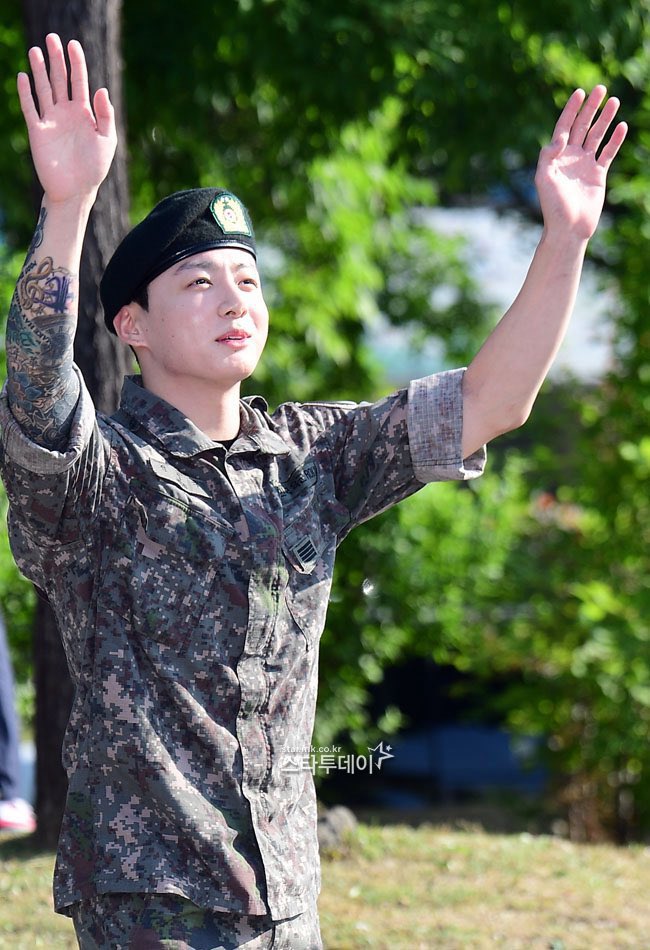 Daily_JKUpdate's tweet photo. 😭😭😭😭😭😭😭😭😭😭😭😭😭😭😭😭😭😭😭😭😭😭😭😭😭😭😭😭😭😭😭😭😭😭😭😭😭😭😭😭😭😭😭😭😭😭😭😭😭😭😭😭😭😭😭😭

WHO IS CRYING WITH ME!?

JUNGKOOK IS BACK
WELCOME BACK JUNGKOOK
#WelcomeBackJungkook
#StillHereForJungkook https://t.co/ZVqHJNSkKA