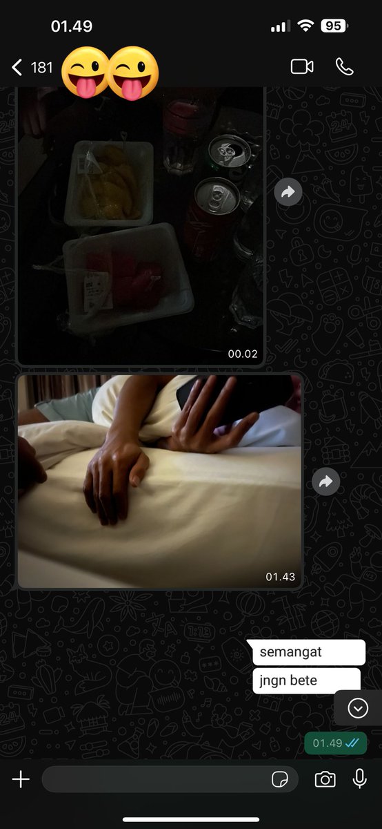 passmudkalsel's tweet photo. Sementang hubby lagi diluar kota, umanya checkin lawan pacar 😤 https://t.co/SCIPac1c8H