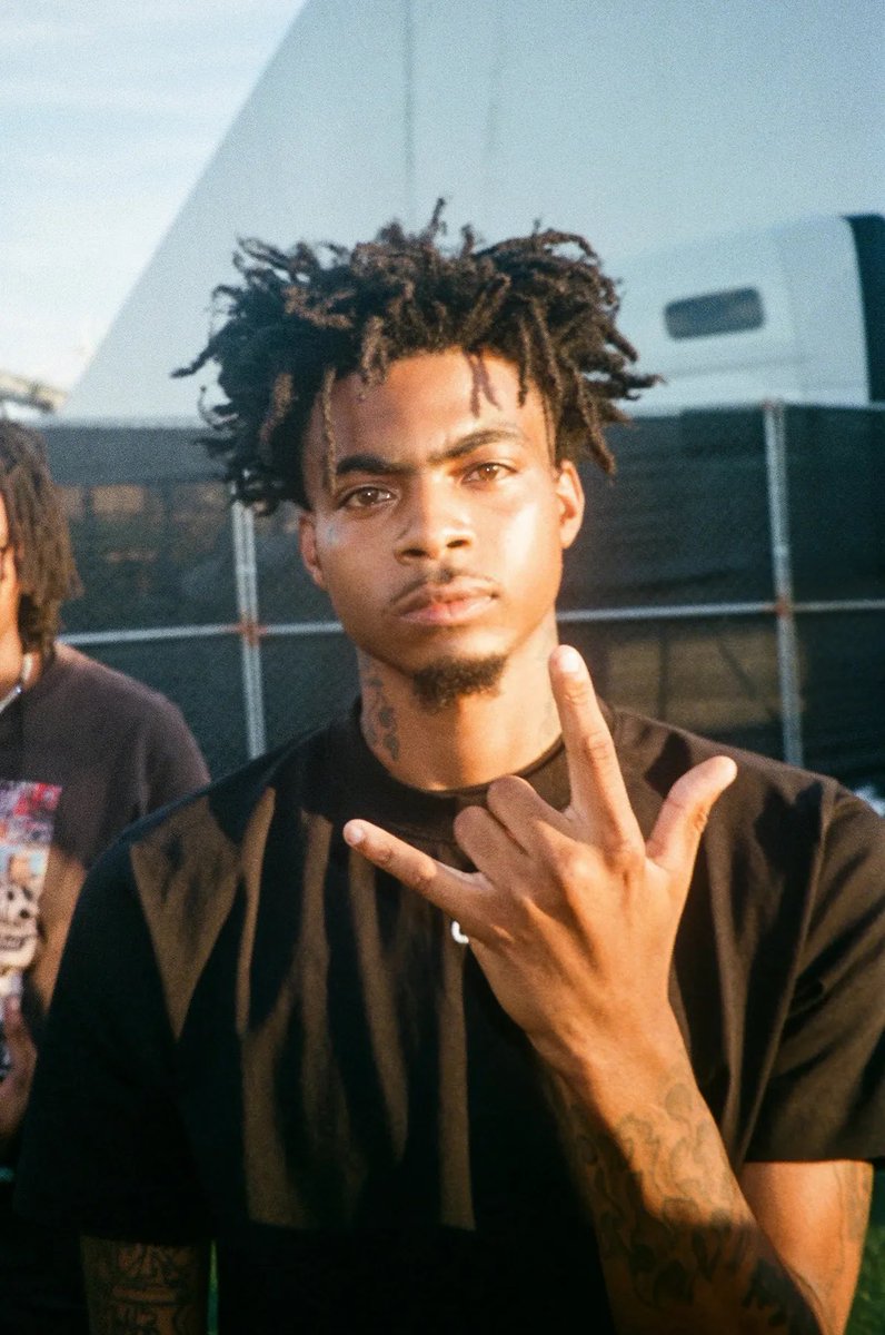 needorkeep's tweet image. Who’s the most repetitive rapper/ needs to switch they flow?