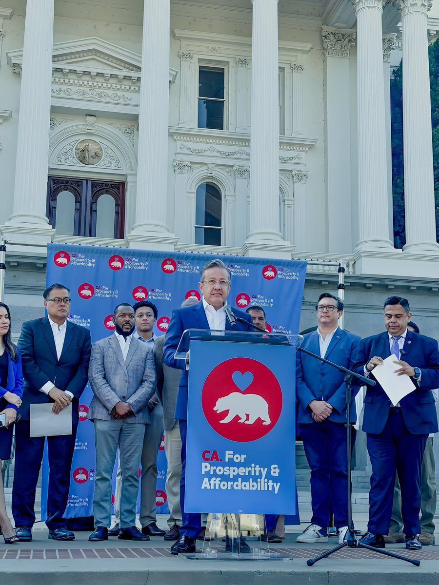 CCF CEO Miguel A. Santana joined leaders from labor, health, workforce, and early childhood development in Sacramento today to thank lawmakers for standing with immigrant communities. A just budget should reflect those contributions. Read more: bit.ly/45P646Y