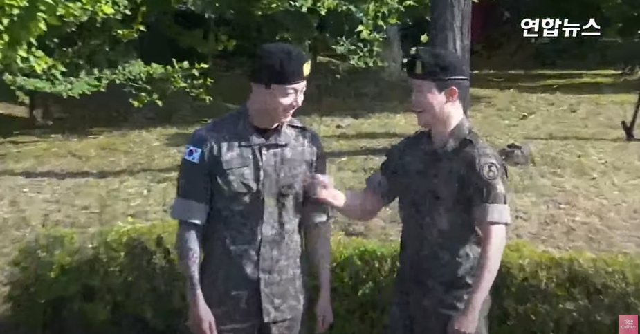 thracia776_bts's tweet image. 生まれて初めて、グクミンの生ツッコミを見た。
今日も頑張れる……！🤣

おかえりなさい！！！

#BTSis7 #BTSisComing #WeAreBarrow #BTS