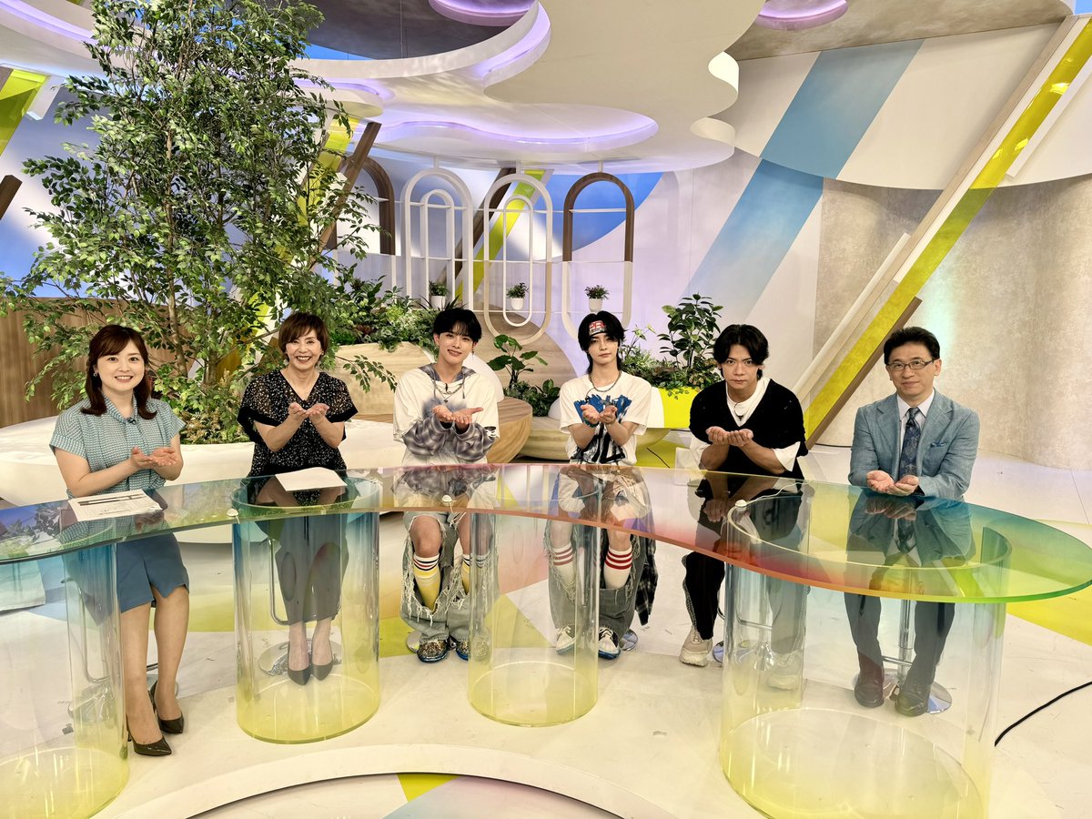 ZIP! ㊗️本日デビュー #aoen の 優樹さん&颯太さんが生出演中🎉 今夜7