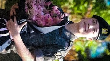 hourlyjimineyes's tweet image. 🌸