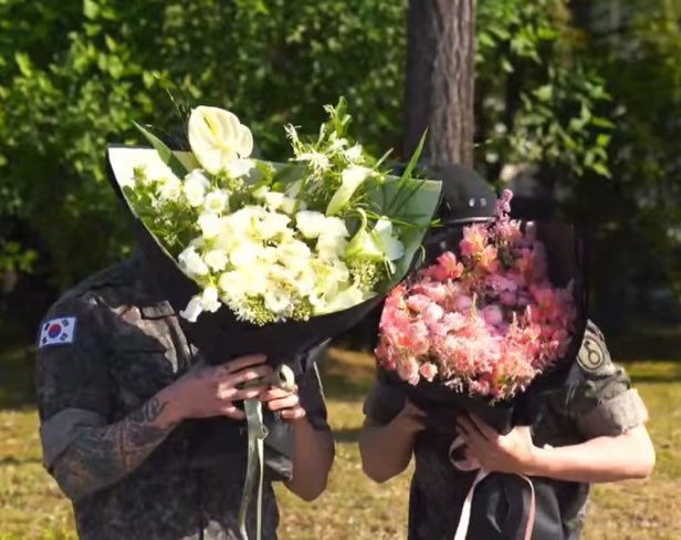 เมื่อวาน                                                       วันนี้

ฟิวแตกต่างกันมาก เอ็นดูไม่ไหววว 😆😆