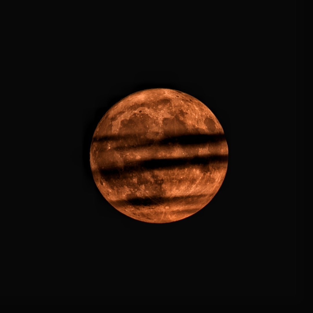 Tonight's strawberry moon 🧡