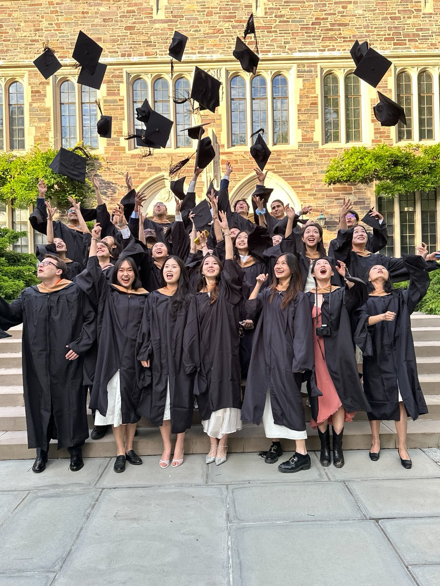 PrincetonBCF's tweet image. BCF’s June 2025 newsletter recaps a packed month: Graduation and Class Day celebrations for the Class of 2025, faculty and student awards, a finance and policy trip to NYC, Markus Brunnermeier’s latest award, and Magnus Irie’s appointment.
Read more: bit.ly/43X4PQP