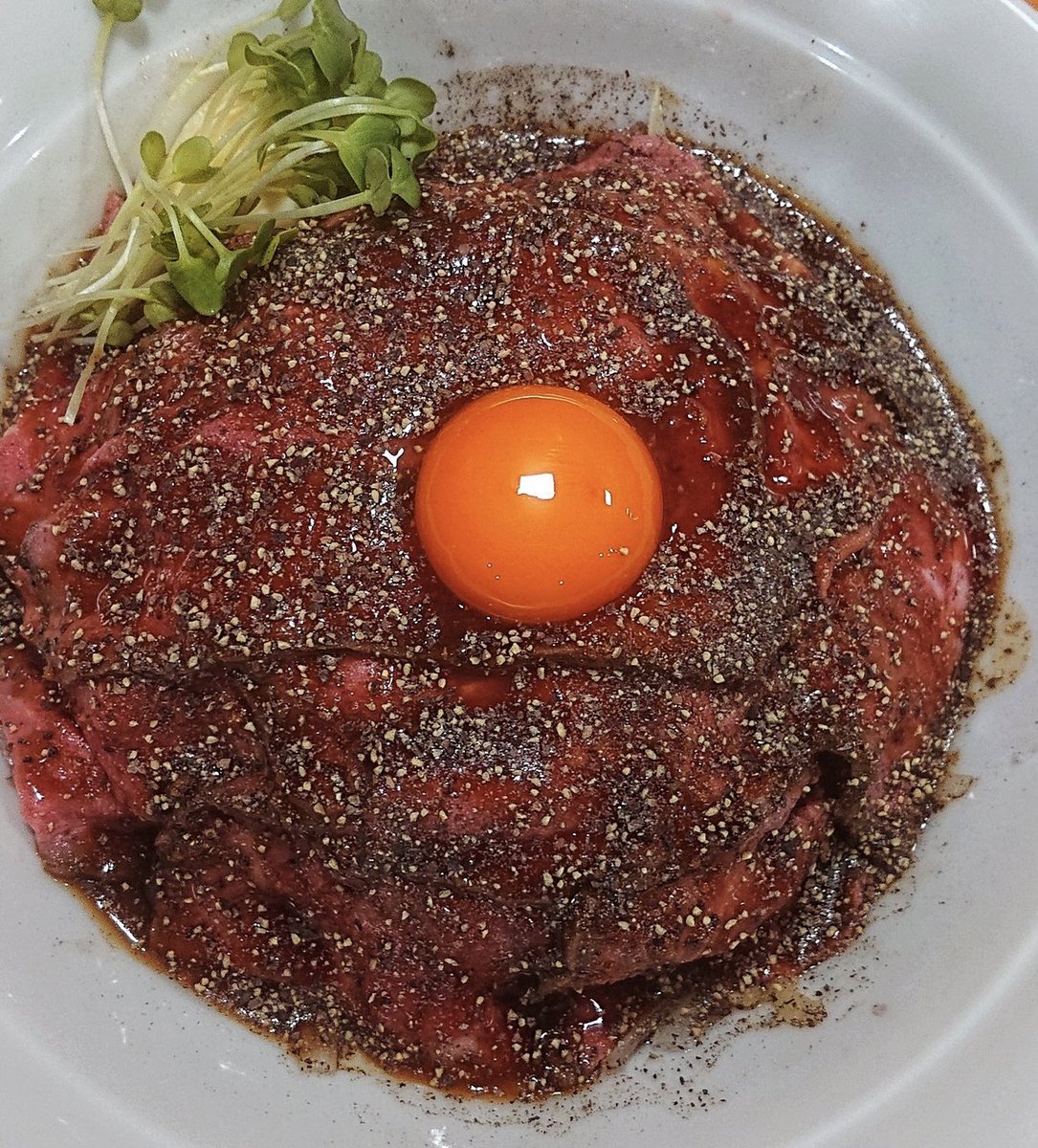 yuga_297's tweet photo. 6/11(水)

好評のため
ローストビーフまぜそば
延長しました。

今週土曜日までの予定です。

よろしくお願いします！ https://t.co/ndYvEU4IAT