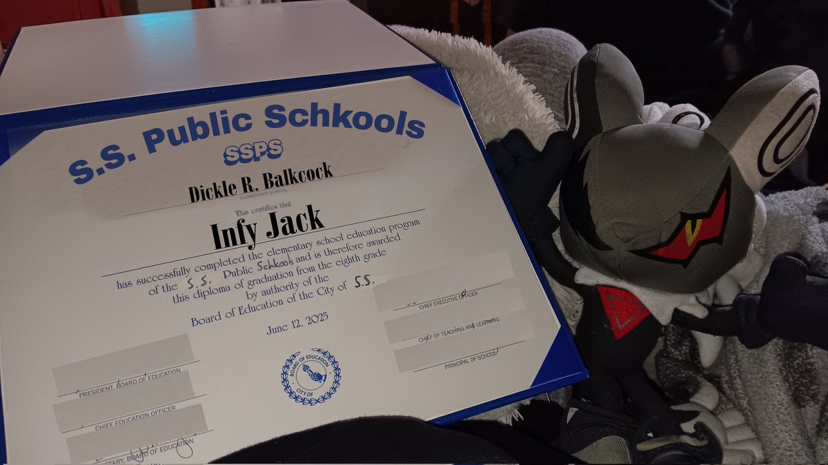 He did it...

He GRADULATED LETS GO!!!