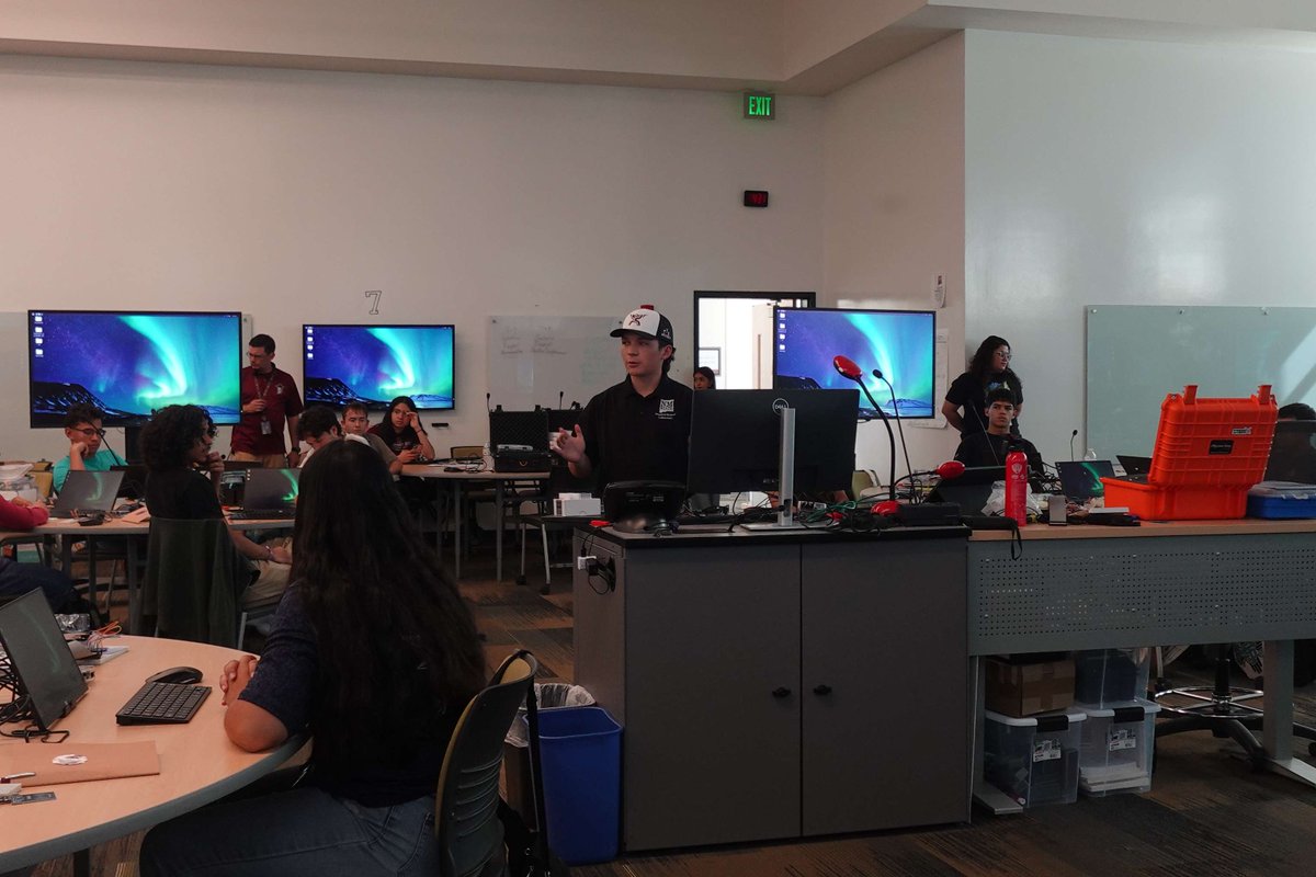 PSLNMState's tweet image. STEM Mavericks hit a milestone Friday as 2023 alum Luis Saldana returned to speak to this year’s 40 participants. He reflected on joining as 1 of just 5 campers, gaining key skills, landing a role with PSL’s TMS division, completing the CREW program, &amp;amp; performing in mariachi.