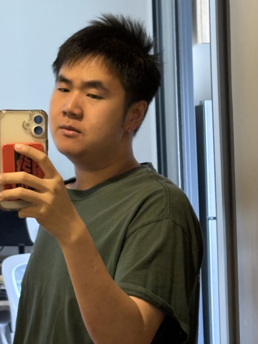 chiitarpp's tweet image. เคร่งเครียดอิหยัง