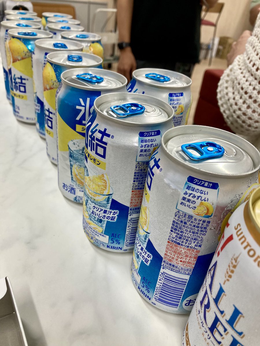 techmagic_hr's tweet image. おはmagic☔️
梅雨の季節にきましたね😅

今日は先週行われたfood dayの様子をお届け🍻ってお酒と食べ物の写真しか撮ってなかった😂

#社内の様子 #社員交流 #ロボット開発 #調理ロボット #企業公式相互フォロー