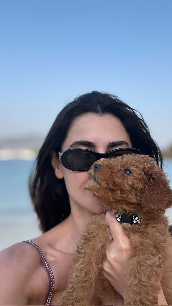 📲 | #NesrinCavadzade IG Story
Que amor ❤️
#NesrinCavadzade