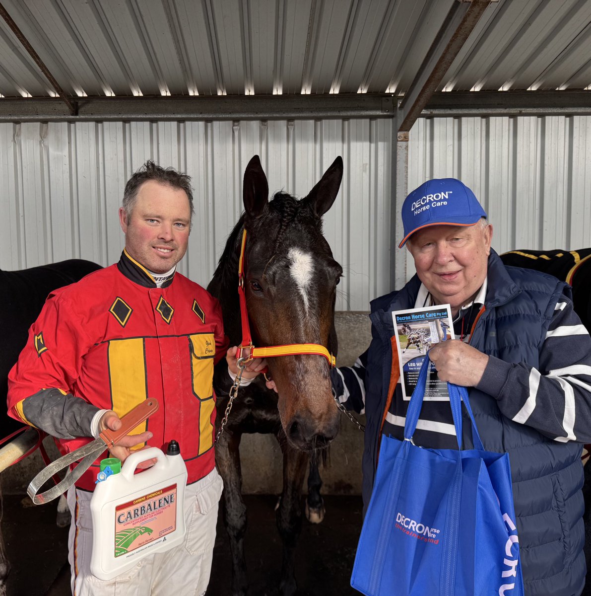 KEAYANG FRANCISCO (Glen Craven/ Marg &amp; Paddy Lee) works to the lead from inside the second row and proves too tough in the second DECRON NOEL SMITH MEMORIAL HORSHAM INVITATIONAL DRIVERS CHAMPIONSHIP heat. 

Congratulations Levarg Racing Group.