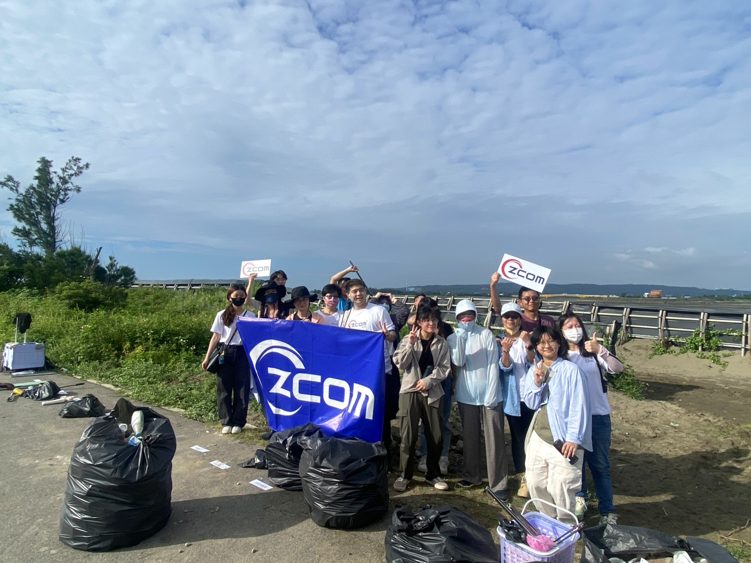 Z-Com Global (@ZComGlobal1) / X