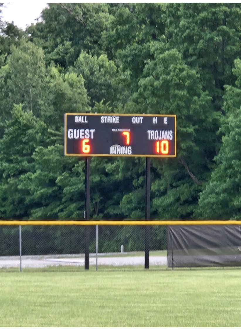 BaseballBotkins's tweet image. Another great day at the field for the Trojans! Day two of baseball camp is in the books. Followed by the Acme team moving to 4-0 on the summer with a 10-6 win over Benjamin Logan. 
Final day of baseball camp tomorrow.

Go Trojans!