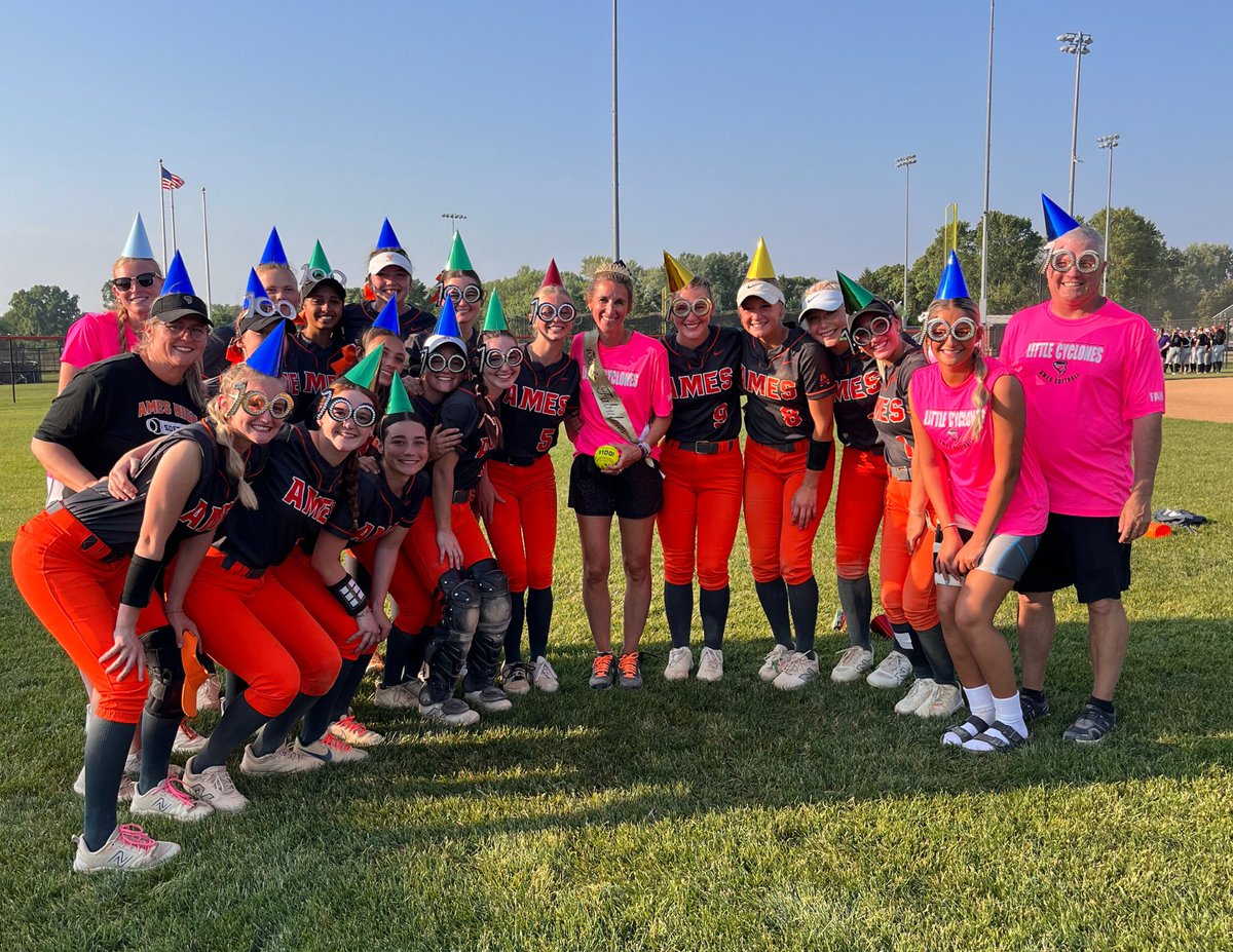 A special night for Coach Meghan VonBehren as she earns her 100th career win! Congratulations coach, many more W's to come!