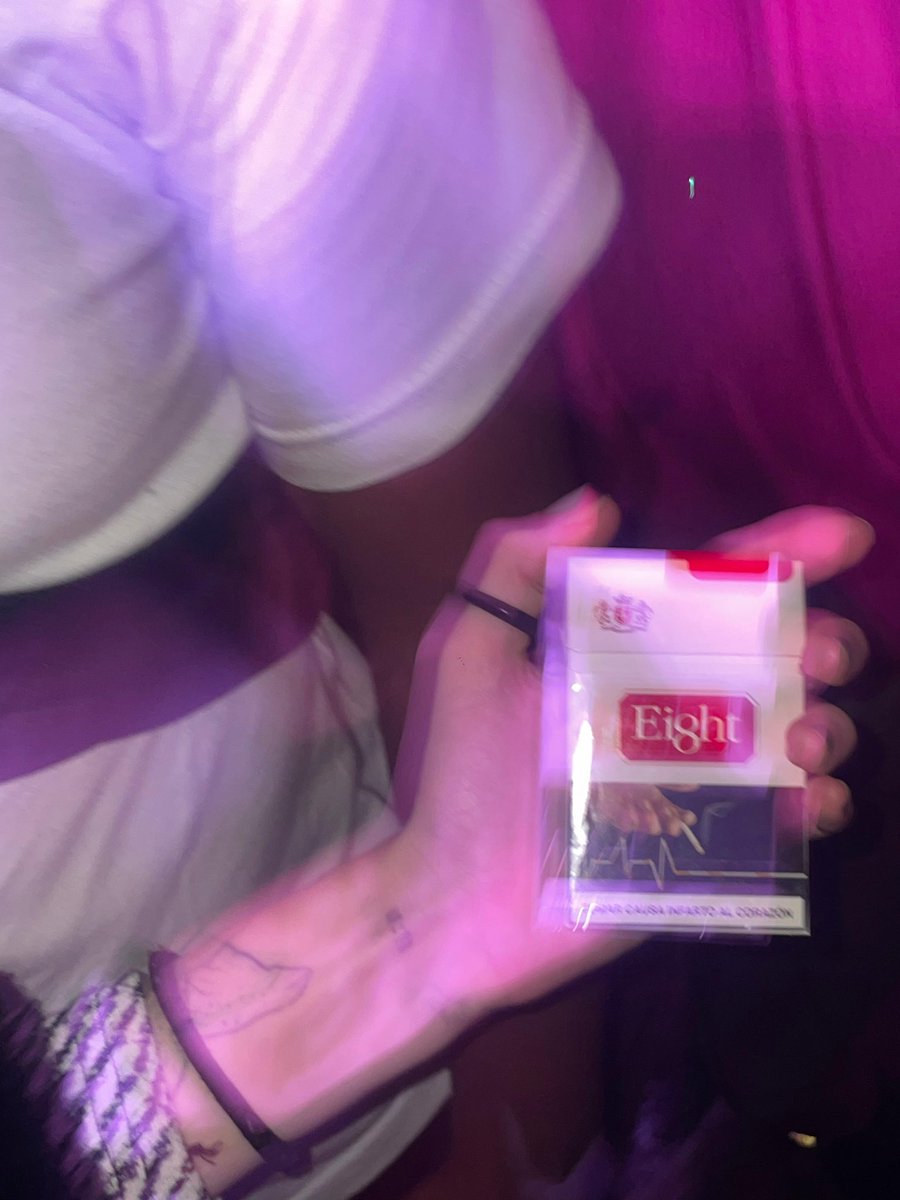 llrbssl's tweet image. te amo.