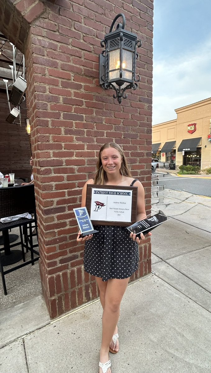 Aubrey Shelton (@aubsshelton2028) on Twitter photo Honored to be awarded Defensive MVP for my freshman season. ♥️ 💙 <a href="/patriot_hs_sb/">Patriot High School Softball</a> <a href="/ECBulletsEllis/">EC Bullets Gold Ellis</a> <a href="/SBCoachP/">VaDad</a> Honored to be awarded Defensive MVP for my freshman season. ♥️ 💙 <a href="/patriot_hs_sb/">Patriot High School Softball</a> <a href="/ECBulletsEllis/">EC Bullets Gold Ellis</a> <a href="/SBCoachP/">VaDad</a>