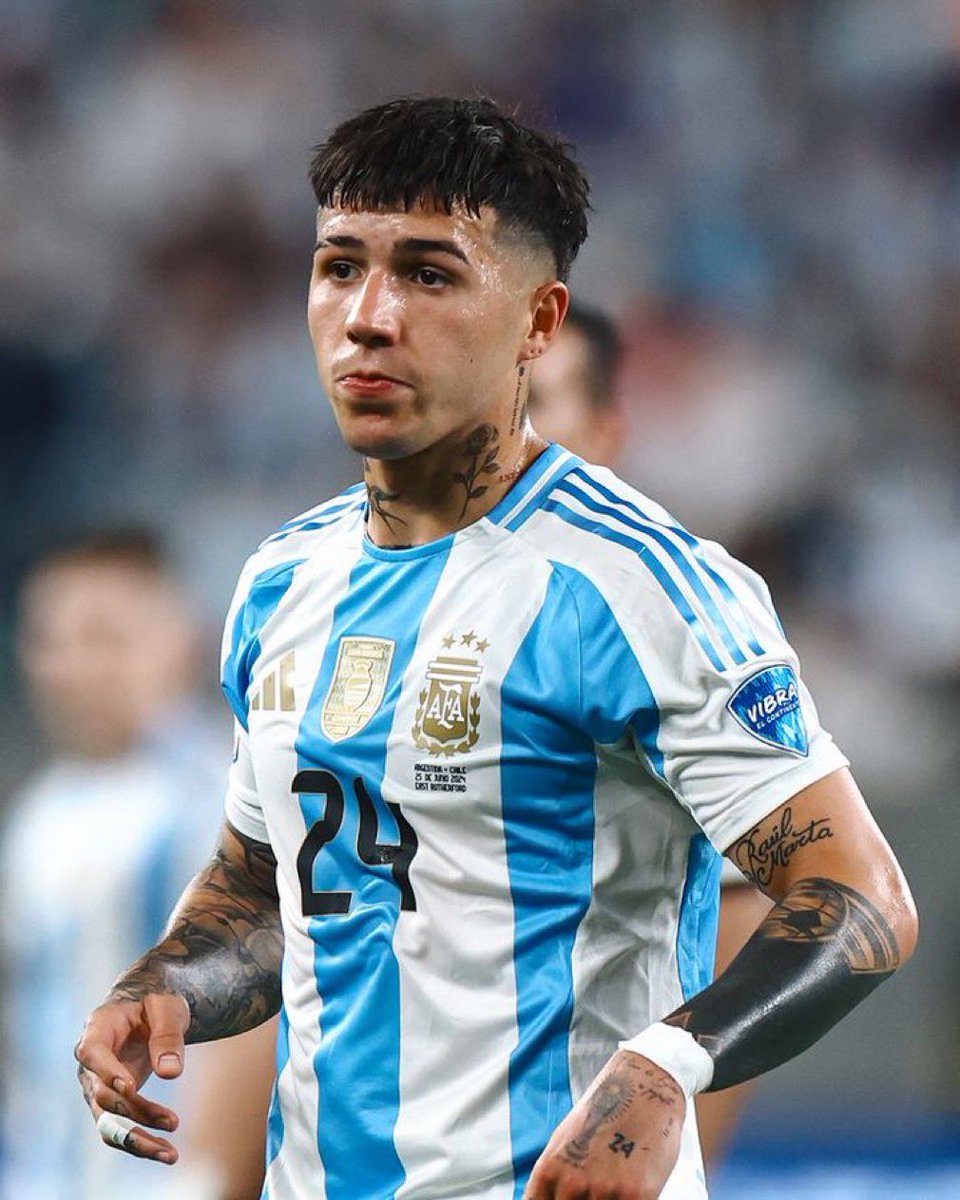 🚨‼️

ENZO FERNÁNDEZ ES EXPULSADO Y SE PIERDE EL PARTIDO ANTE VENEZUELA EN SEPTIEMBRE. 

<a href="/Betsamerica007_/">Betsamerica007</a> 🎰