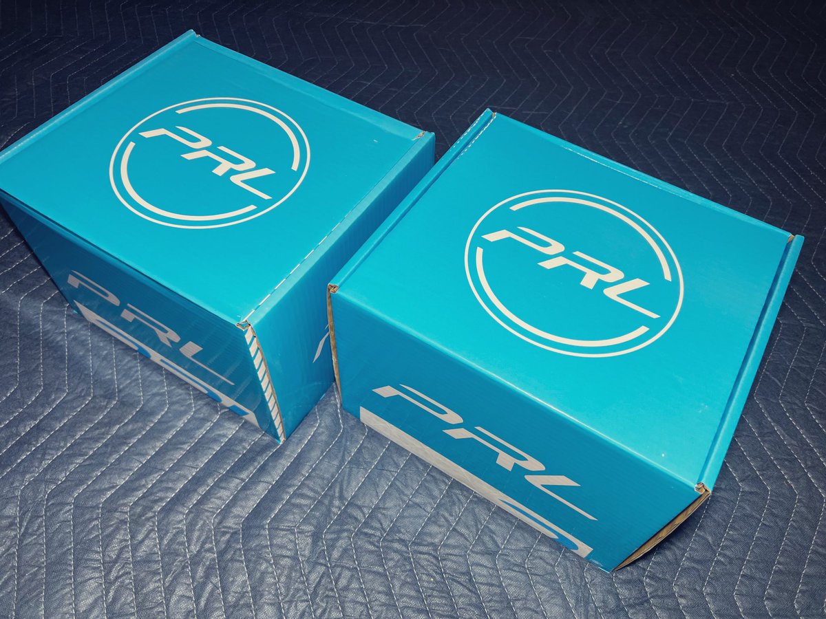 usdmimporter's tweet photo. FK8 / FL5用
PRLモータースポーツ バッフル付クーラントリザーバータンクをご注文いただきました。

こちらはタイプRの弱点である樹脂製クーラントタンクとボルトオン交換ができる大容量、高強度、バッフル付の3mm厚 アルミタンクです。

ブラック、レッドからお選びできます。

↓PRL Motorsport クーラントリザーバータンク直リンク↓
https://t.co/Sg3hZZIn1y