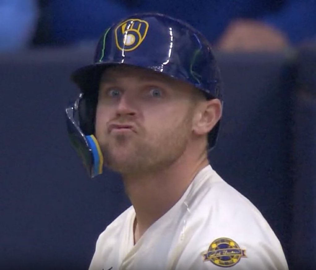 yelichfans's tweet image. When I walk into the ballpark and smell Heavenly Nuts™️