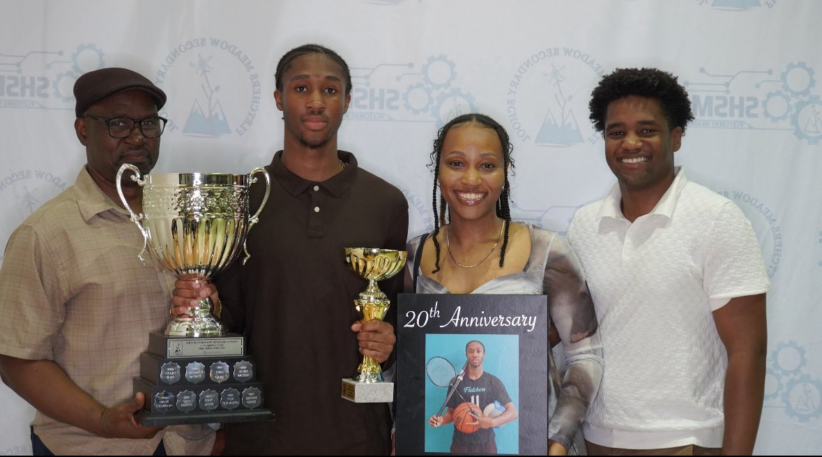 <a href="/fmssarrows/">Fletcher's Meadow S.S.</a> Amazing families supporting our award winners at the 2025 Athletic Banquet 🩵🏆🚨 Look at those smiles!>They should have their names on the awards too! <a href="/NadineDeerr/">Nadine Deerr</a>