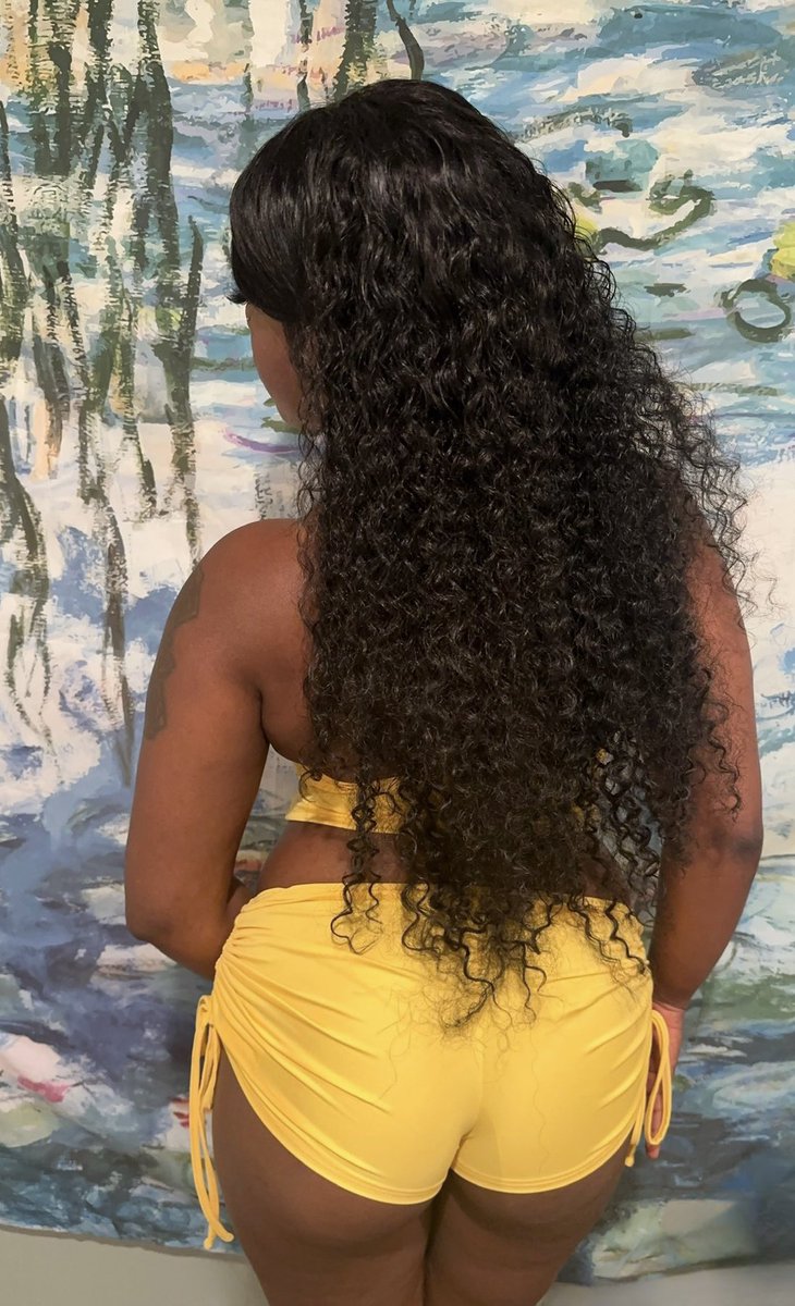 hotgalzani's tweet photo. Bite me 🫦💛 https://t.co/ei6h0Ho5ry