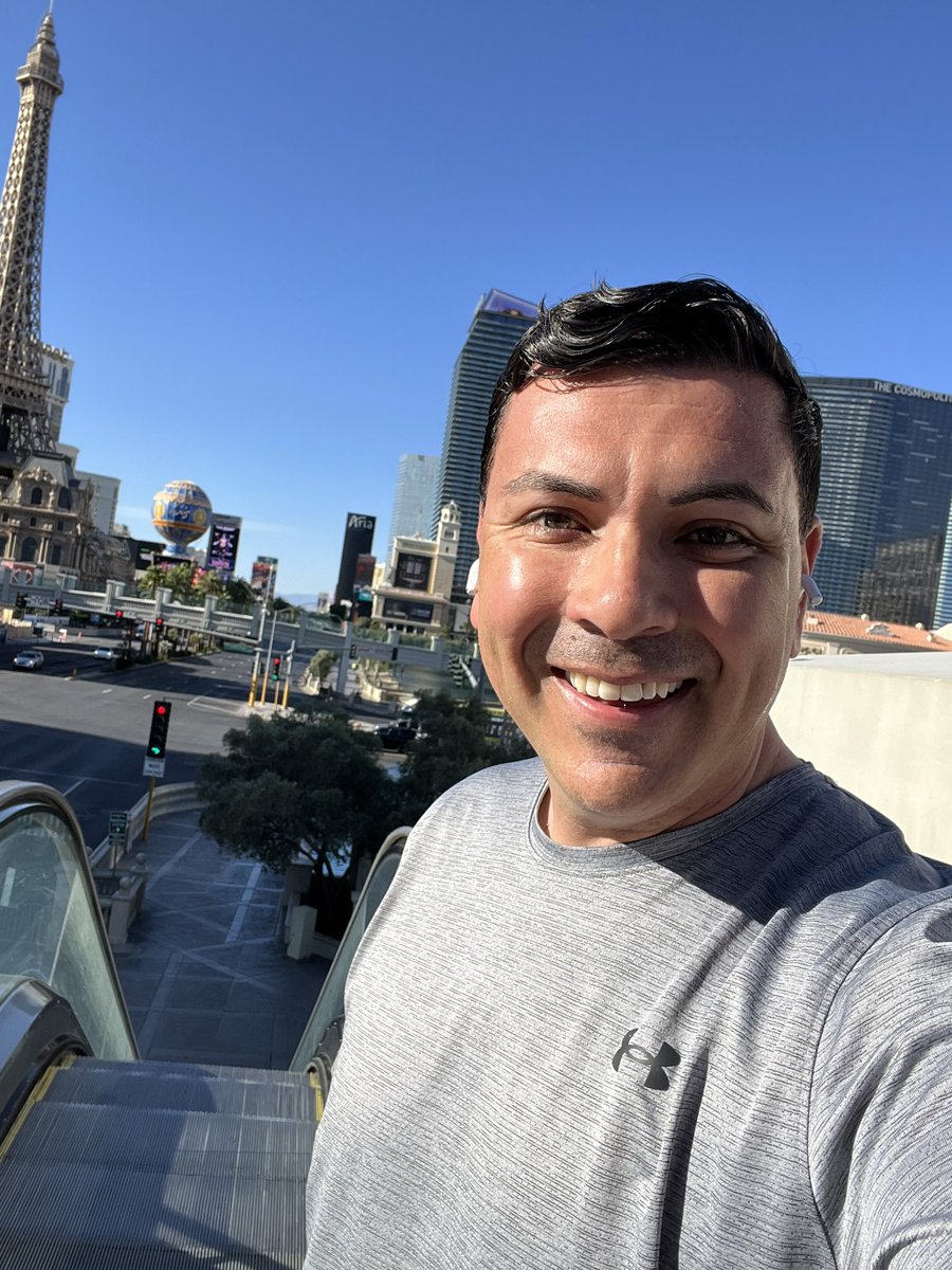 Las Vegas never disappoints—a quick trip filled with amazing food, great energy, and just the right amount of fun. Even squeezed in a morning run before the heat hit 104°. Until next time, Vegas!