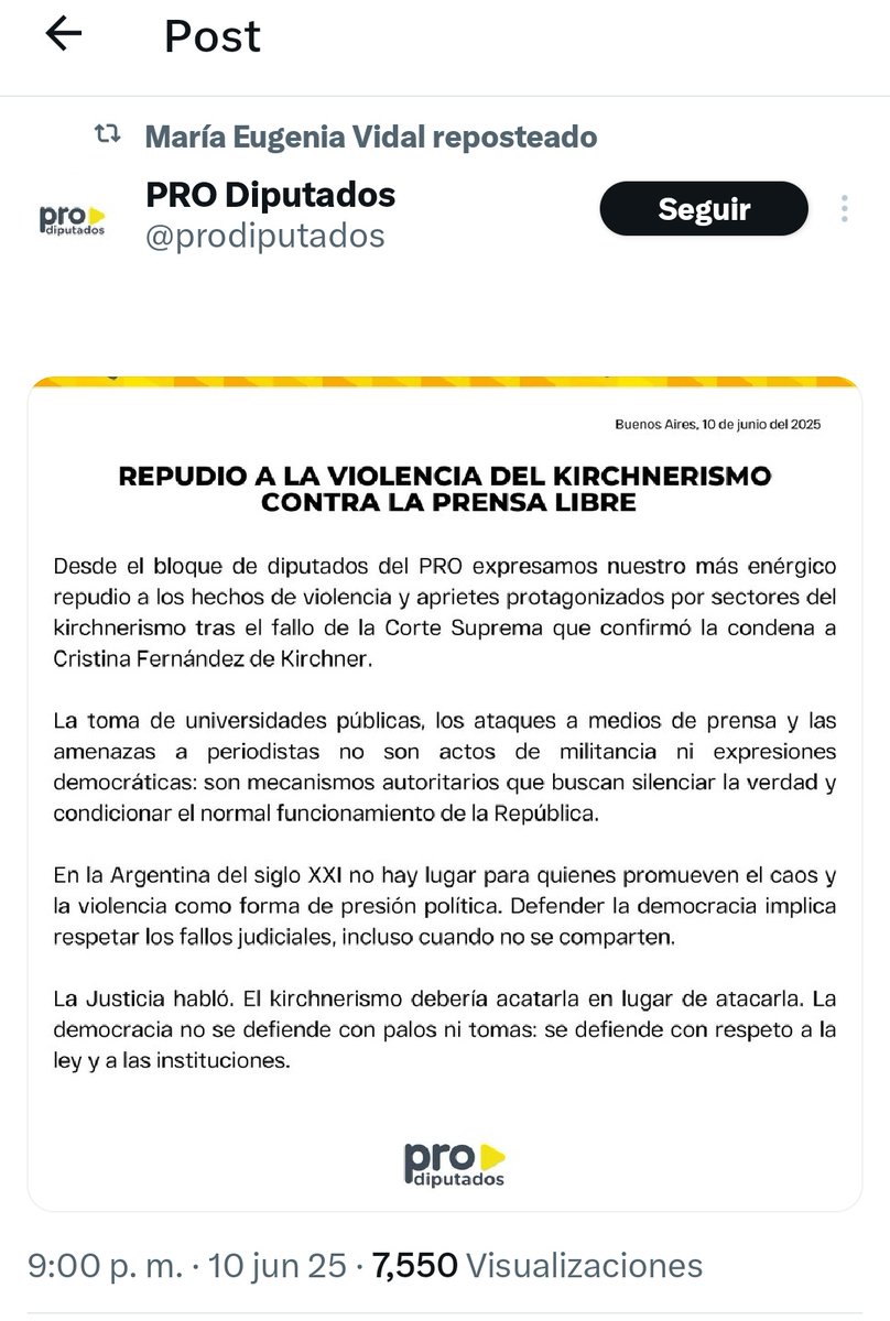 Lichi's tweet photo. Parece una cuenta parodia pero lo rt Vidal 😶‍🌫️ https://t.co/UMJlhN79sQ