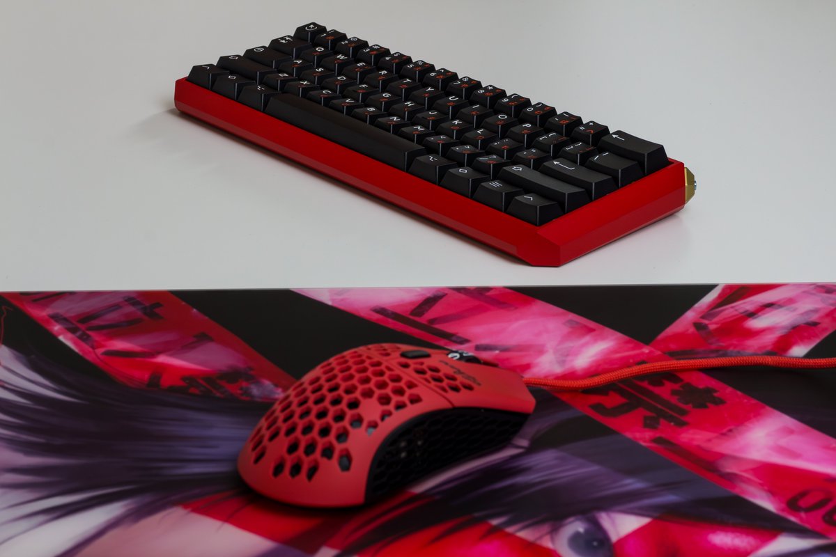 The 461E surprised me as one of KBDfans’ most premium keyboard cases under $100. 

Its thick build delivers a deep, satisfying sound profile. Plus, it comes with three brass weights by default, giving the 461E an almost indestructible and super heavy feel.

If you want a case