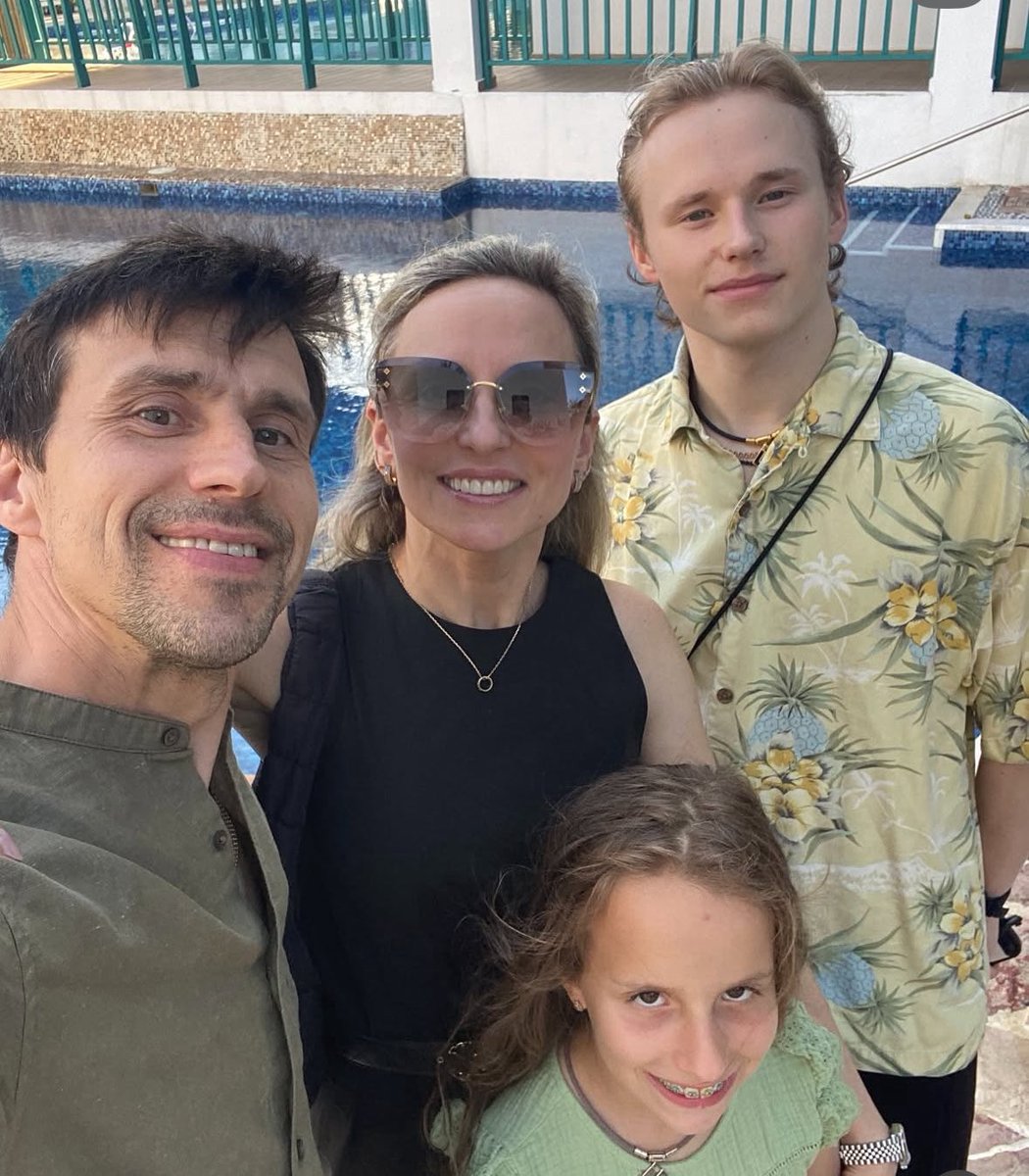 Ilia with his family in Cancun 🇲🇽