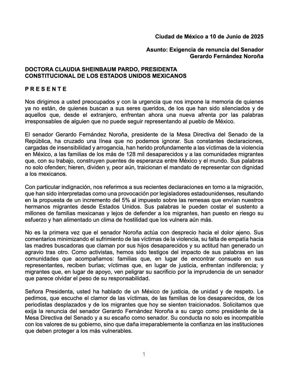 AdrianaLL011's tweet photo. ‼️Como ciudadana mexicana y en pleno derecho,  ME UNO A LA EXIGENCIA de éste comunicado‼️

A @Claudiashein le exijo la RENUNCIA INMEDIATA del Sr @fernandeznorona porque para mí,; es indigno llamarlo "senador" de la república.
#RenunciaNoroña https://t.co/Etc0K1u6XE