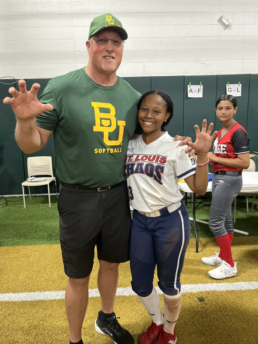 Amari Jones tweet media