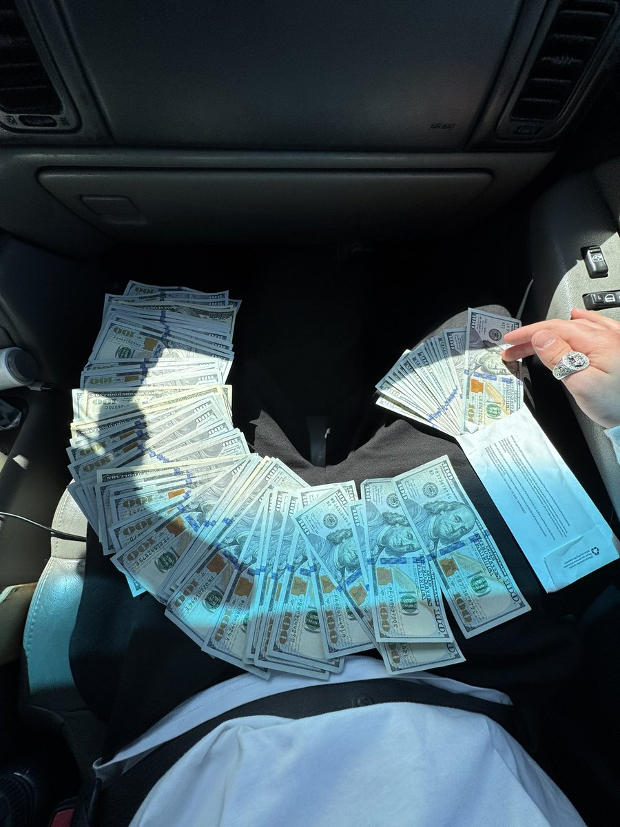 lackinbred's tweet photo. @xXHadesUndeadXx @1776General_ Look at the shit u repost LMAO ur on twitter 24/7, quit the racist shit and get ur money up 😂 https://t.co/7qRTLPxj9P