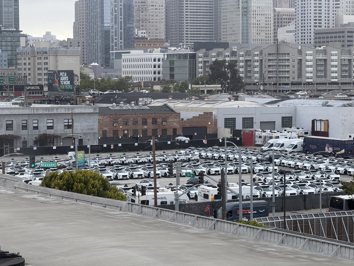 i found all the LA Waymos in SF!