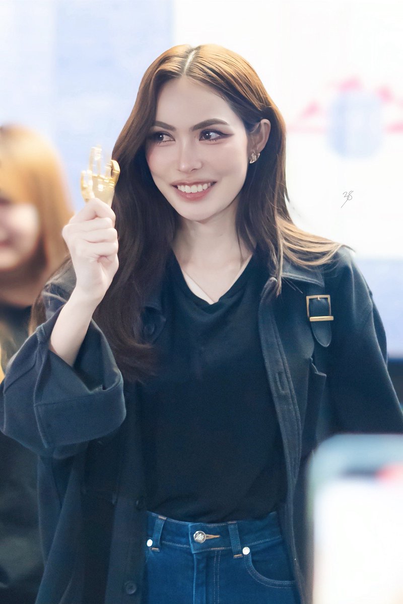 ยายแครอท (@mukintana28) on Twitter photo ขอให้ใช้ชีวิตแบบมีสตอรอบขอบ
JOURNEY OF CHARLOTTE11
#ชาล็อตออสติน #CharlotteAustin
<a href="/itscharlotty/">Charlotte Austin</a> ขอให้ใช้ชีวิตแบบมีสตอรอบขอบ
JOURNEY OF CHARLOTTE11
#ชาล็อตออสติน #CharlotteAustin
<a href="/itscharlotty/">Charlotte Austin</a>