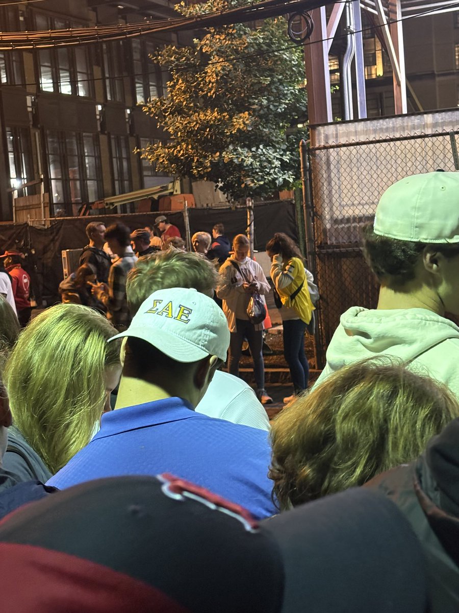 Scottie “the penetrator” Bags jr tweet media