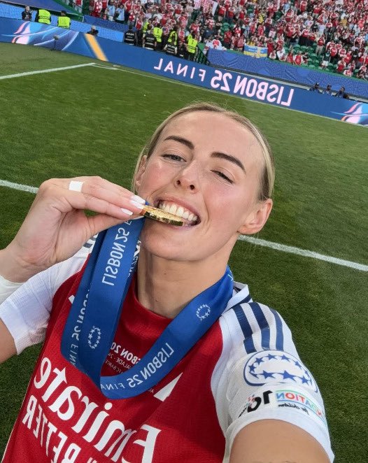 Everyone loves 𝐂𝐊𝟏𝟖. tweet media