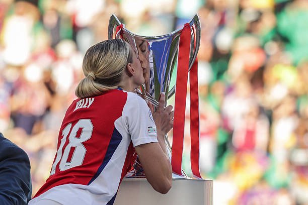 Everyone loves 𝐂𝐊𝟏𝟖. tweet media