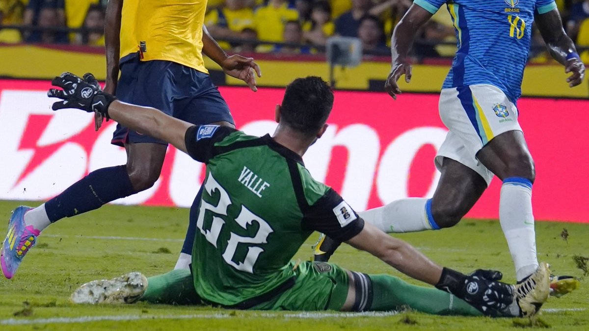 Gonzalo Valle apareció para hacernos felices. Que milagro encontramos en la portería cuando parecía que todo estaba perdido sin Galíndez.
Gracias por tanto.