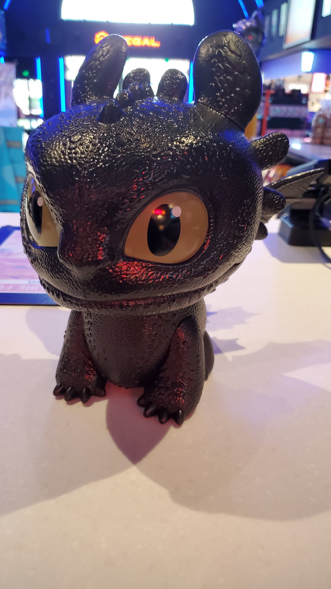 ヒックとドラゴン ポップコーンバケツ Regal限定】実写版『ヒックとドラゴン』トゥースレス