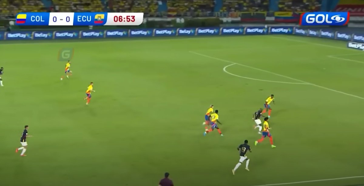 fjtorreglosaa's tweet photo. @SVargasOK Yo creo que ya a Lucumi hay que hablarlo, es el tercer gol y partido que regala. Bolivia, Ecuador y hoy esta colombianada de ingenuidad absoluta. https://t.co/aA7FOaCLcw