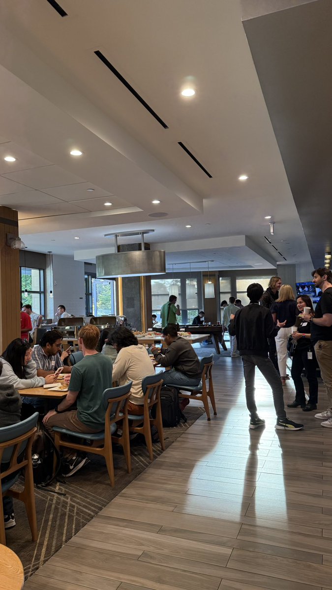 The #WWDCScholars meetup is in full swing! 🙌