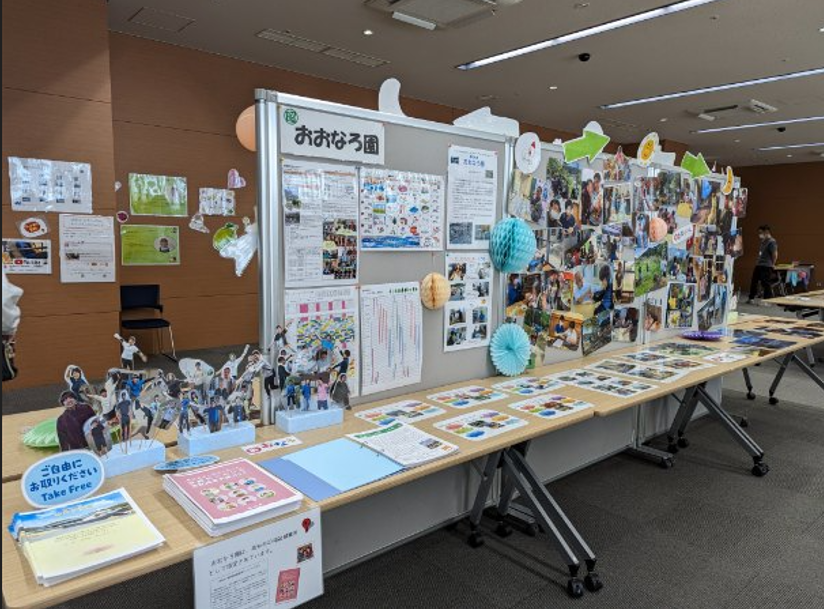 shouwakai1's tweet photo. 6/14(土)「昭和会のしごと」説明会&amp;相談会…開催しますっ😆　堅苦しい感じ🧐に思えますが、実際はたくさんの展示を自由にみてもらい 昭和会を知ってもらうための企画ﾃﾞｽ🤩（写真は去年の展示！） ラフな格好&amp;気持ちでお越しください🧡💛💚❤️ #昭和会 ＃高知市　＃障害福祉サービス　#児童発達支援 https://t.co/wcad08uflk