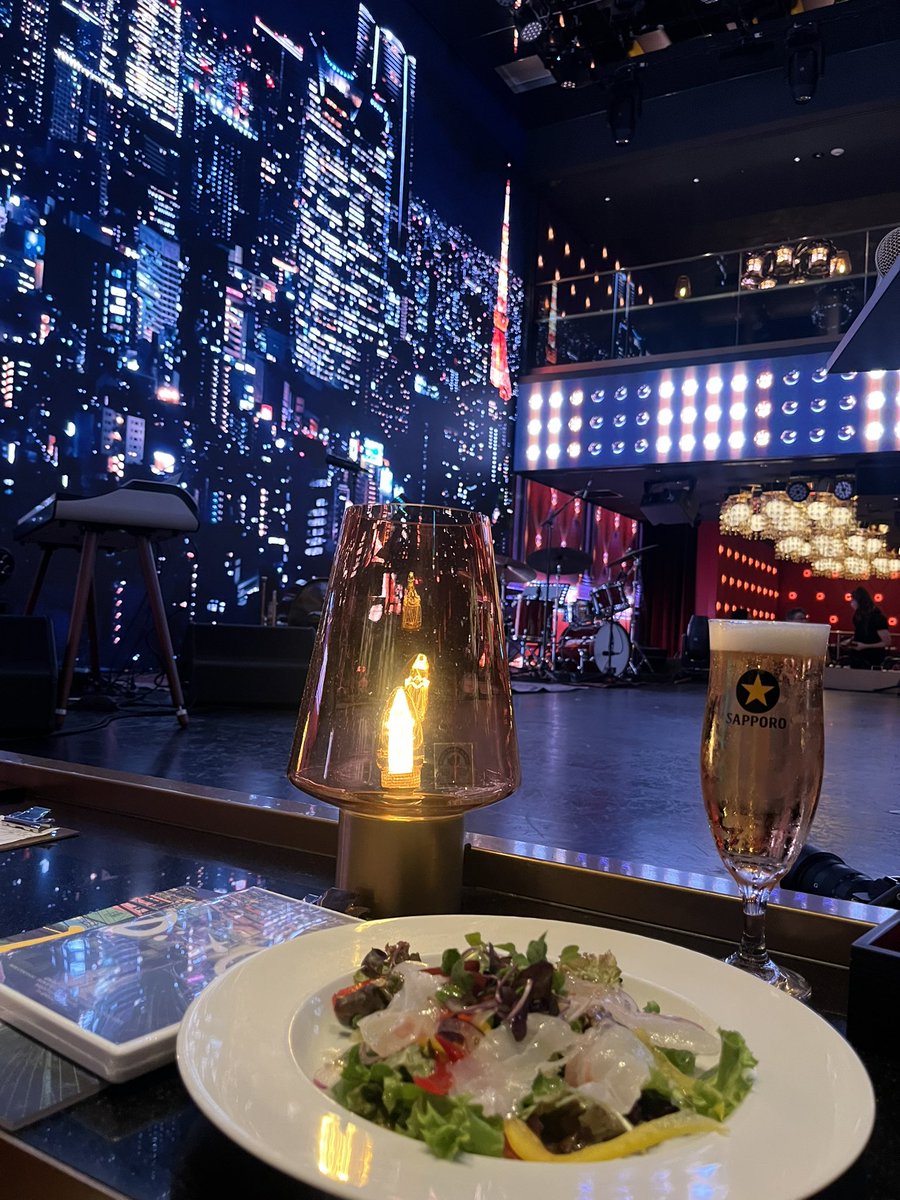 22kyasarin's tweet image. #DitO のDVD発売記念イベント
公開からLASTまでしっかりひとつの作品を見届けた(まだまだ海外映画祭をも控えてるとの事でしたが)のは感無量と言うか感慨深さがあります。
素敵なイベントでした。
顔見知りの方もチラホラ居てぼっちじゃなくて安心しました☺️
DitOがまた沢山の人々の胸に届きます様に…