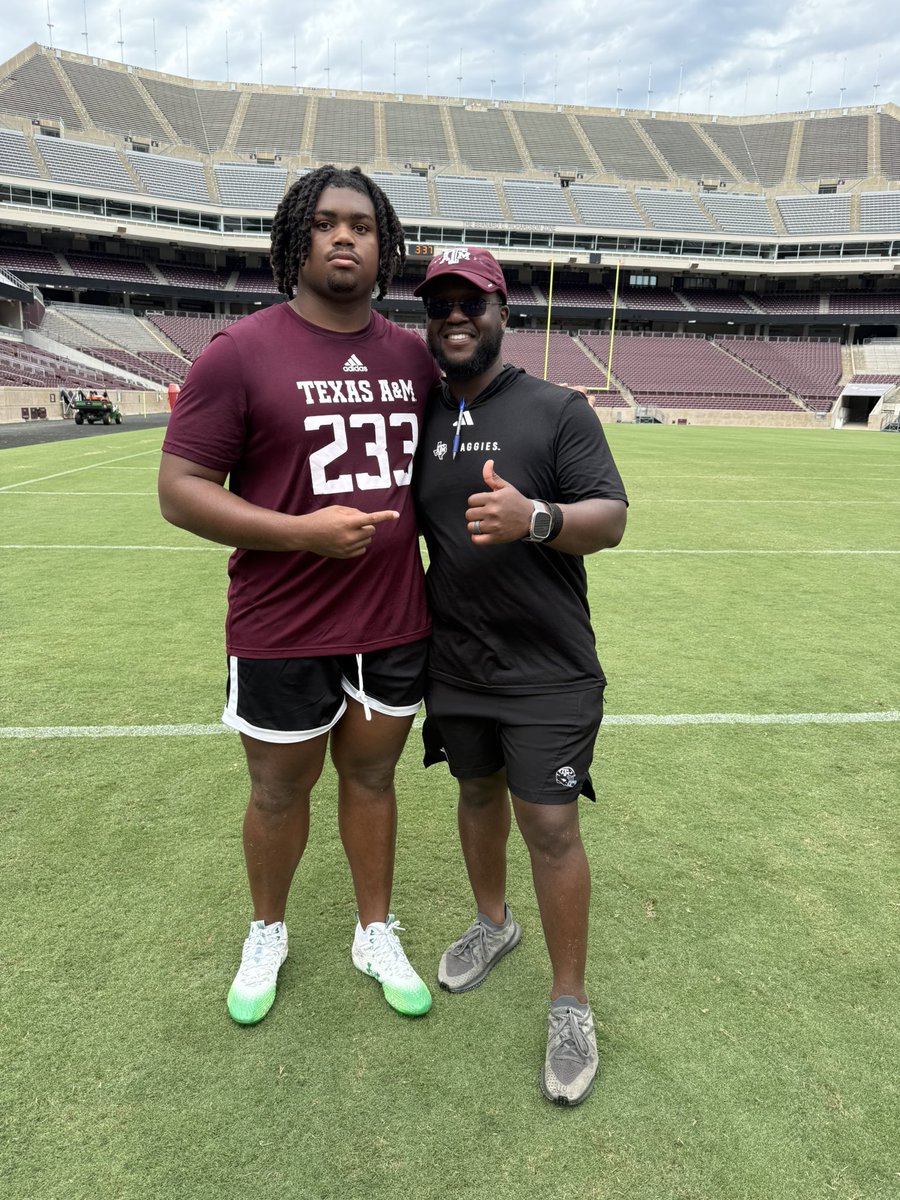 nicholasNIKkemp's tweet photo. Learned a lot today at the @AggieFootball camp. Thank you to the entire coaching staff. @SpenceChaos @CoachBateman @TonyJerodEddie I went 6/6 on one on ones…even got moved to a more competitive group. Keep your eyes on me. 
#233
@HokaHeyFootball @CoachKirkMartin @coachhayes23 https://t.co/YZDLW1ruR9