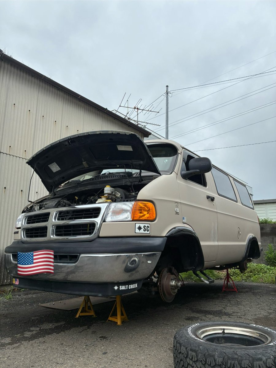 0tLIFhKTvG19668's tweet image. 🛠️OurComprehensive Services🛠️

 ✴︎Oil Change and Filter 
 ✴︎Brake Inspection and Repair 
 ✴︎A/C System Check
 ✴︎Tire Rotation
 ✴︎Engine Diagnostics
 ✴︎Battery Check

#ramvan #dodgevan #chevyvan #Fordvan #vanlife #custom

-Make Your Car Perfect-
🇺🇸California STYLE🇺🇸