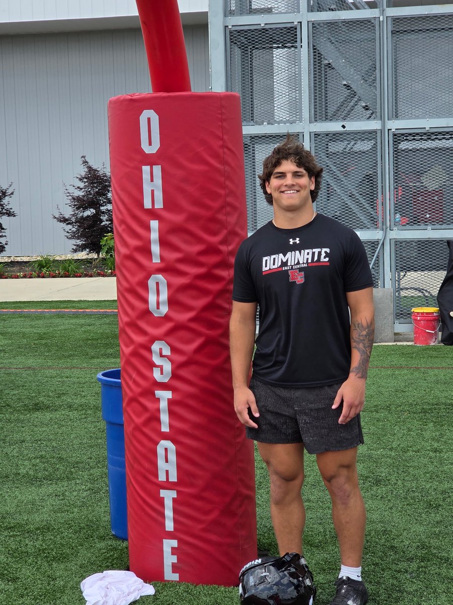 RyanMinges09's tweet image. Had a amazing day in Columbus today! Thank you @TonyJCoach and @Locklyn33 for coaching me today!! Had great conversations with Coach Johnson. Can’t wait to be back!!
@Mr_Meiners @EastCentralFB @PrepRedzoneIN @IndianaPreps @IndyWeOutHere @_STDUB @HoosierELITE