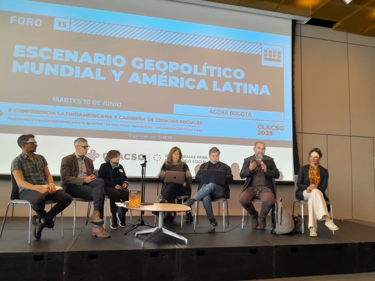 Leandro Morgenfeld (@leandromorgen) on Twitter photo Así abrimos esta mañana el Foro "Escenarios Geopolíticos y América Latina" con <a href="/pablovommaro/">Pablo Vommaro</a>, electo Director Ejecutivo de CLACSO Así abrimos esta mañana el Foro "Escenarios Geopolíticos y América Latina" con <a href="/pablovommaro/">Pablo Vommaro</a>, electo Director Ejecutivo de CLACSO